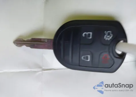 2010 Ford Escape Limited из США, поврежденный, VIN 1FMCU9E75AKC21753